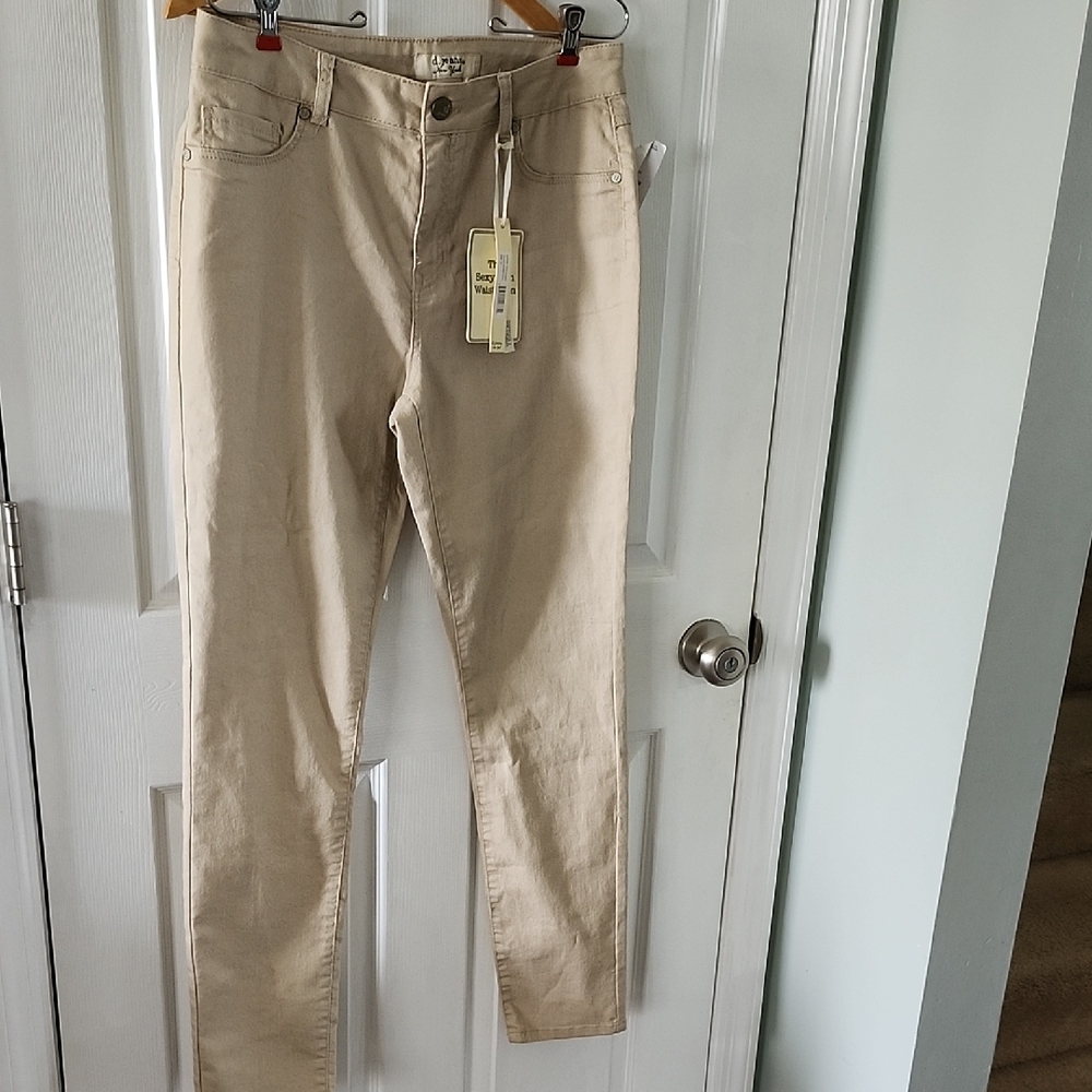 d. jeans Women's Skinny Jeans in Beige